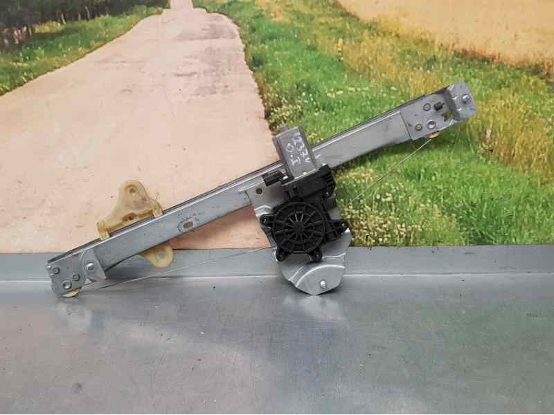 Recambio de elevalunas delantero izquierdo para renault clio iv technofeel referencia OEM IAM 9030318C 9030318C ELECTRICO