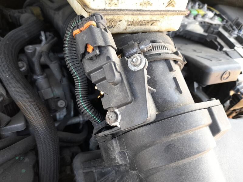 Recambio de caudalimetro para citroën ds5 2.0 hdi 165 referencia OEM IAM 1920QV  