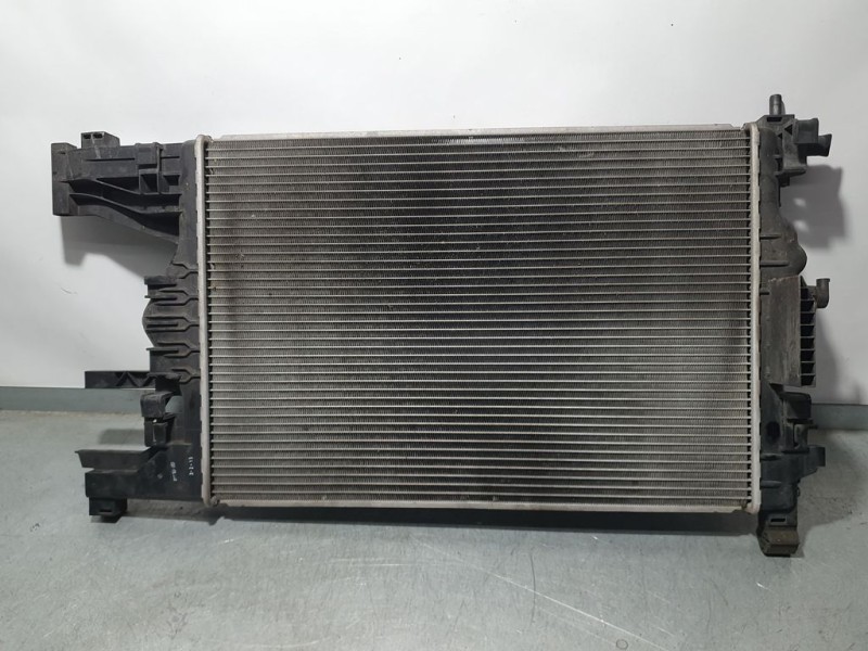 Recambio de radiador agua para opel astra j lim. sport referencia OEM IAM 39074662  2 PATAS ROTAS