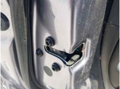 CERRADURA PUERTA TRASERA IZQUIERDA 