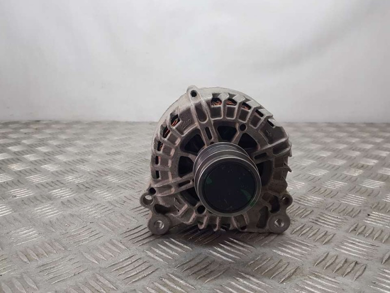 Recambio de alternador para skoda kamiq (nw4) active referencia OEM IAM 05E903026K 2740492C VALEO