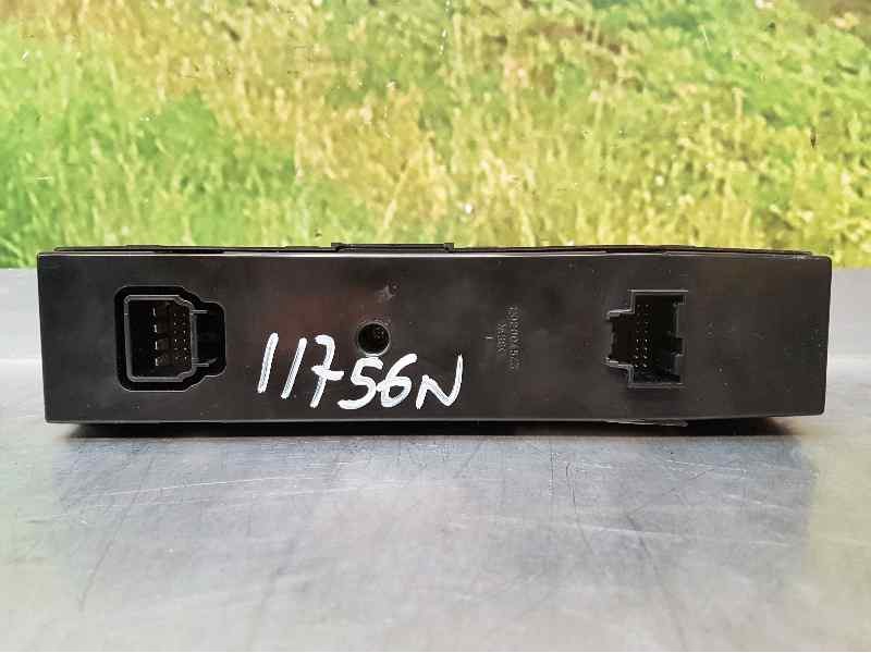 Recambio de mando elevalunas delantero izquierdo para kia carnival 2.9 crdi vgt ex i referencia OEM IAM 935704D020CS  