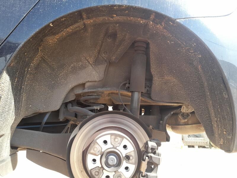 Recambio de plastico pase rueda tras. izq. para bmw 2 active tourer (f45) 218 i referencia OEM IAM 51717290795  