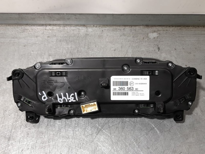 Recambio de cuadro instrumentos para peugeot 208 (p2) active referencia OEM IAM 9836056380  