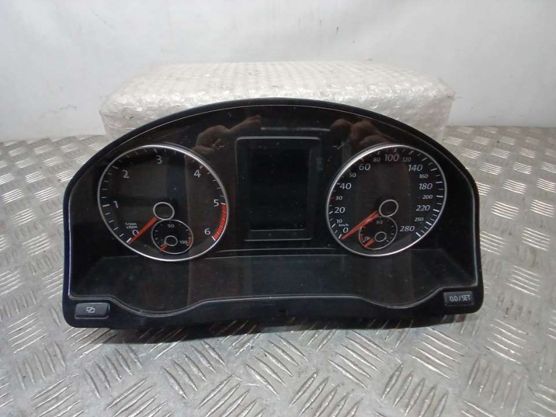 Recambio de cuadro instrumentos para volkswagen scirocco (137) 2.0 tdi (103kw) referencia OEM IAM 1K8920871A 3C8035195 2 PATAS R