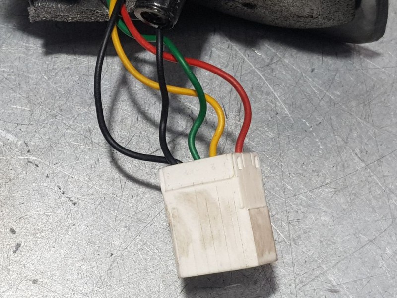 Recambio de retrovisor izquierdo para chevrolet aveo ls referencia OEM IAM  5 CABLES ELECTRICO