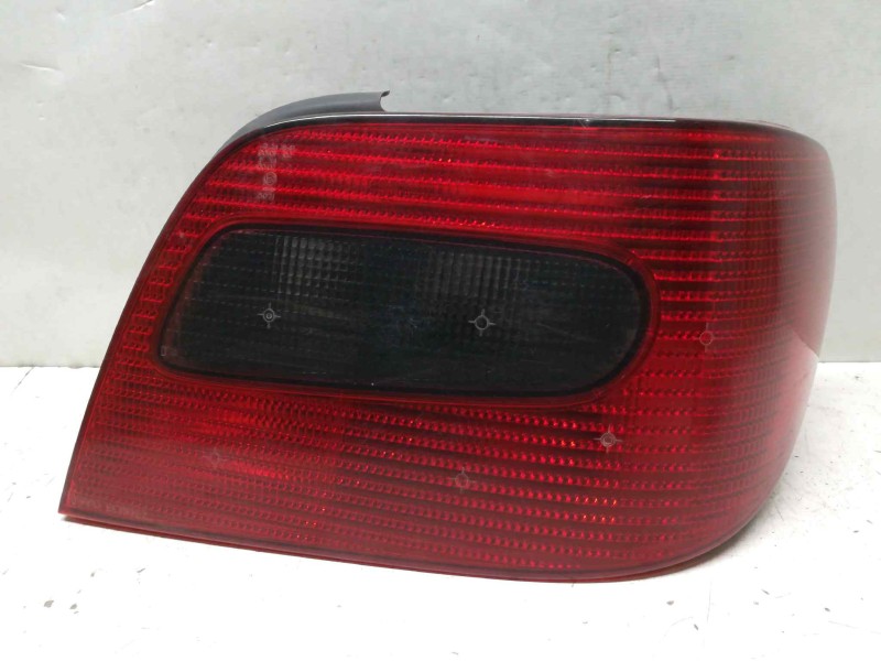 Recambio de piloto trasero derecho para citroën xsara berlina 1.9 turbodiesel referencia OEM IAM   EXTERIOR