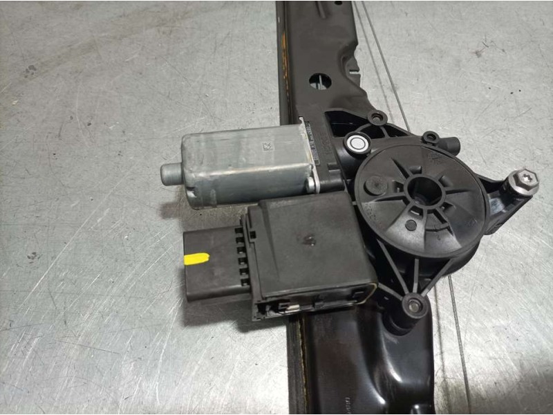 Recambio de elevalunas delantero izquierdo para toyota proace furgon referencia OEM IAM 9840159480  ELECTRICO 6 PINS