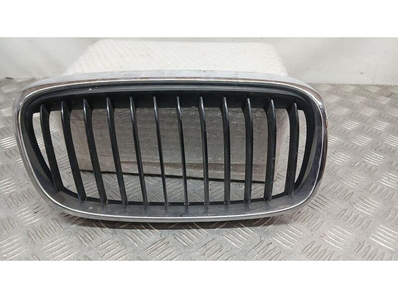 Recambio de rejilla delantera para bmw 2 active tourer (f45) 218 i referencia OEM IAM 22405910 DERECHA 
