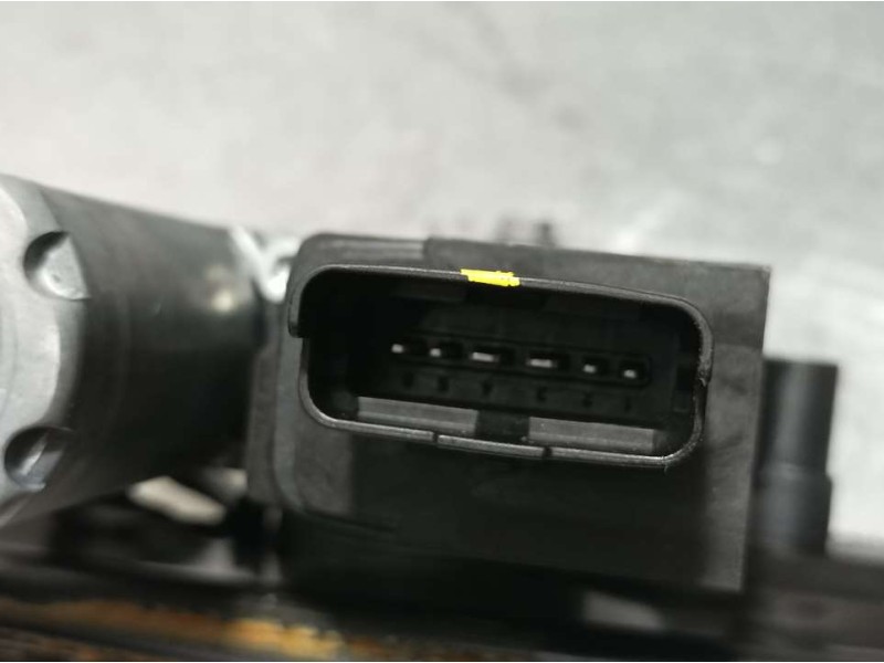 Recambio de elevalunas delantero izquierdo para toyota proace furgon referencia OEM IAM 9840159480  ELECTRICO 6 PINS