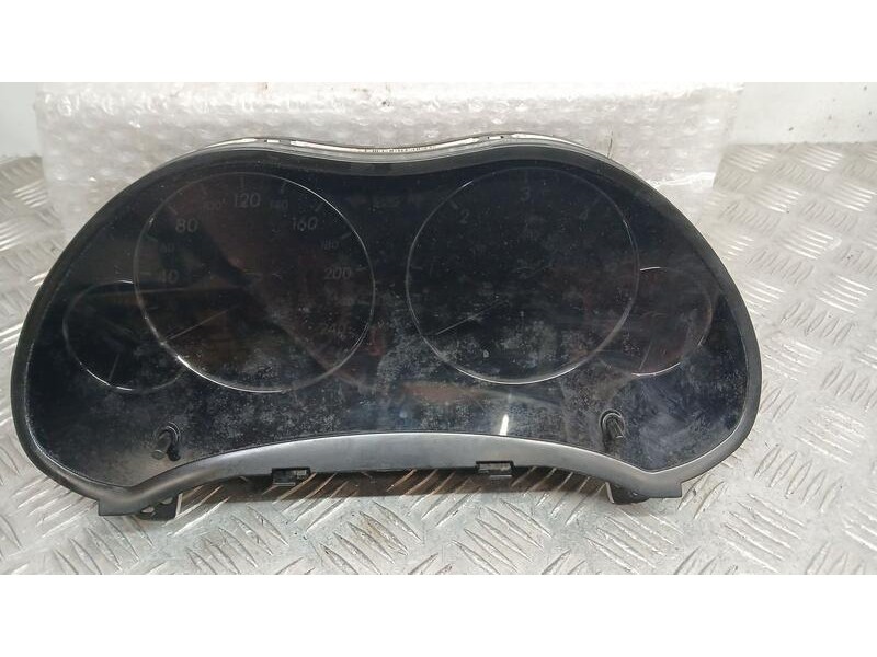 Recambio de cuadro instrumentos para toyota avensis wagon (t25) 2.0 d4-d sol referencia OEM IAM 8380005630H  2574109865