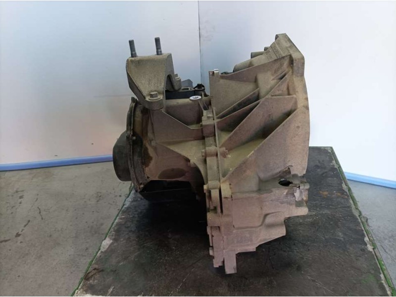 Recambio de caja cambios para ford fiesta (ccn) trend referencia OEM IAM 8A6R7002JG 001784 5VELOCIDADES