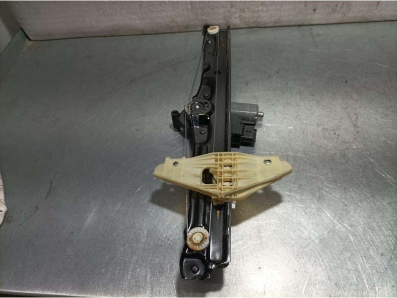 Recambio de elevalunas delantero izquierdo para toyota proace furgon referencia OEM IAM 9840159480  ELECTRICO 6 PINS