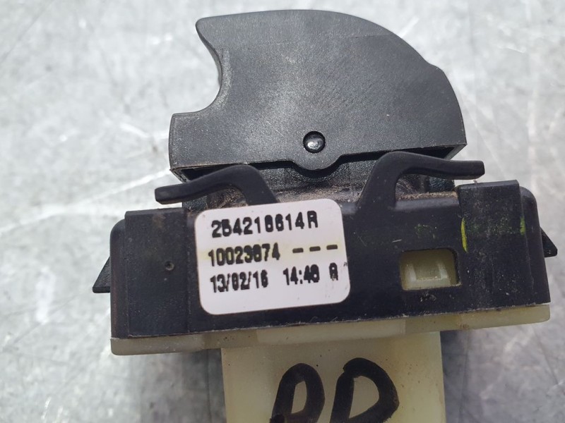 Recambio de mando elevalunas delantero derecho para renault captur intens referencia OEM IAM 254216614R  