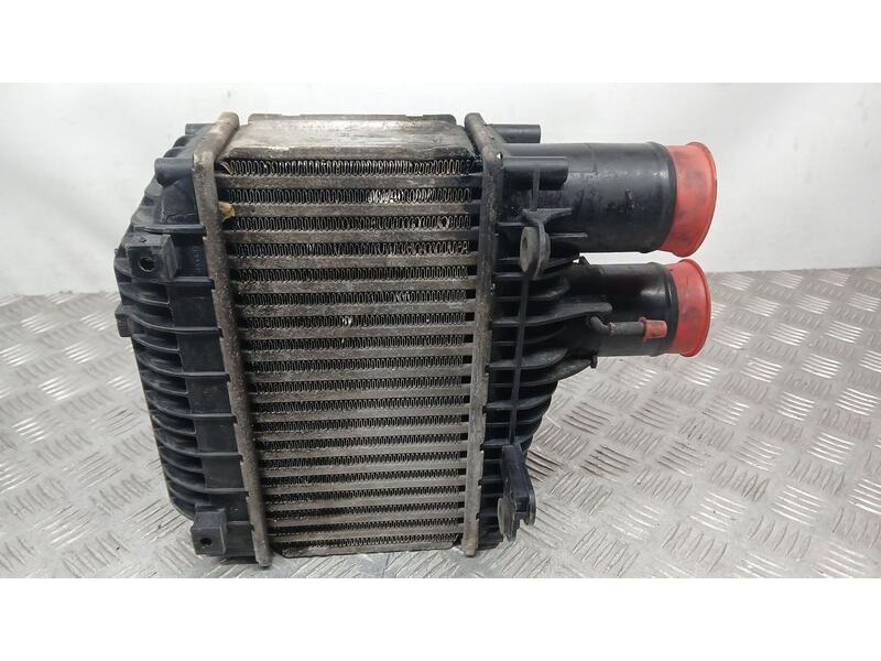 Recambio de intercooler para toyota avensis wagon (t25) 2.0 d4-d sol referencia OEM IAM 179400G011 VALEO 