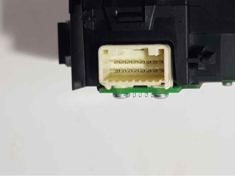 Recambio de mando limpia para mazda 2 lim. (de) 1.4 crtd active (5-ptas.) (50kw) referencia OEM IAM DF7166128  