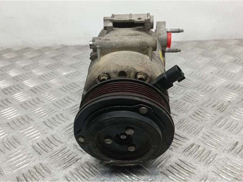 Recambio de compresor aire acondicionado para ford fiesta (ccn) trend referencia OEM IAM AV1119D629AB  