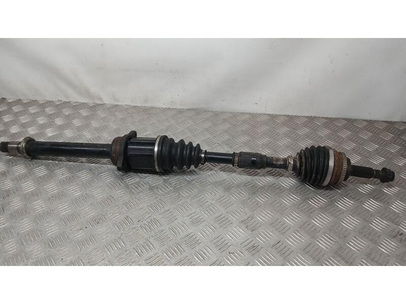 Recambio de transmision delantera derecha para toyota avensis wagon (t25) 2.0 d4-d sol referencia OEM IAM 4341005370  