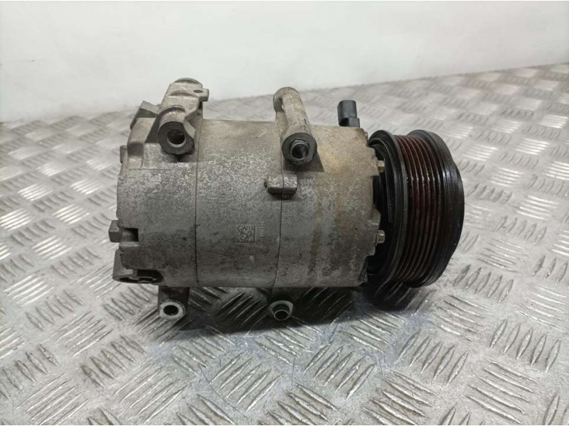 Recambio de compresor aire acondicionado para ford fiesta (ccn) trend referencia OEM IAM AV1119D629AB  