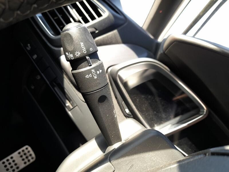 Recambio de mando luces y limpia para citroën ds5 2.0 hdi 165 referencia OEM IAM 98000242ZD  