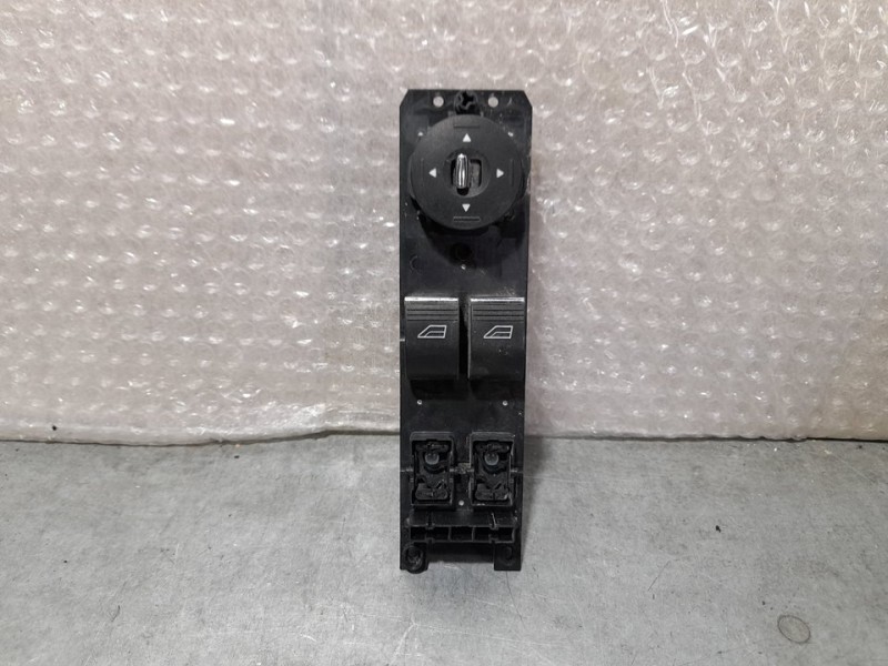 Recambio de mando elevalunas delantero izquierdo para ford fiesta (ccn) trend referencia OEM IAM C1BT14A132AA  