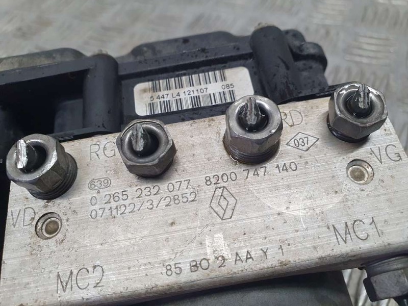 Recambio de abs para renault clio iii authentique referencia OEM IAM 8200747140 0265232077 BOSCH