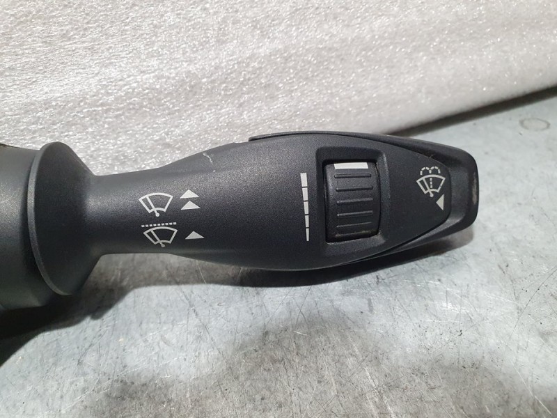 Recambio de mando limpia para ford fiesta (ccn) trend referencia OEM IAM 8A6T17A553AC  