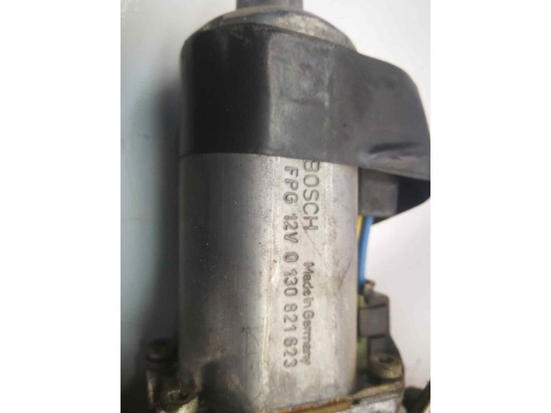 Recambio de elevalunas delantero derecho para opel astra f berlina gl referencia OEM IAM 0130821623  DOS PINS