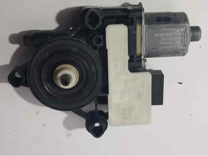 Recambio de motor elevalunas trasero izquierdo para seat leon st (5f8) style connect referencia OEM IAM 5Q0959811A  