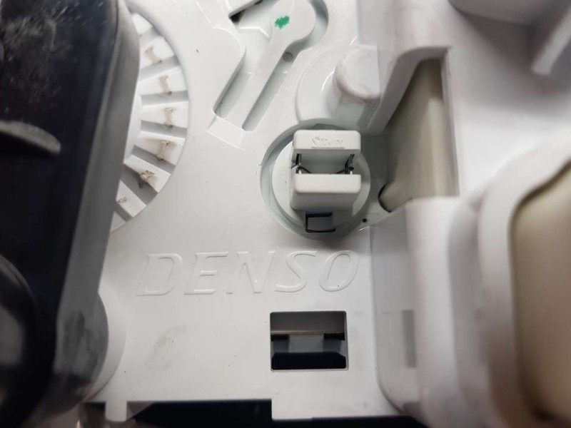 Recambio de mando calefaccion / aire acondicionado para dacia sandero stepway comfort referencia OEM IAM 275101406R  DENSO