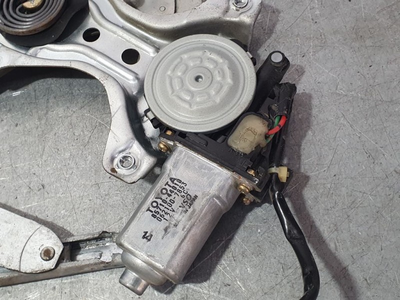 Recambio de elevalunas delantero derecho para toyota previa (r30) 2.4 executive referencia OEM IAM 8571044010 0621007853 DENSO E