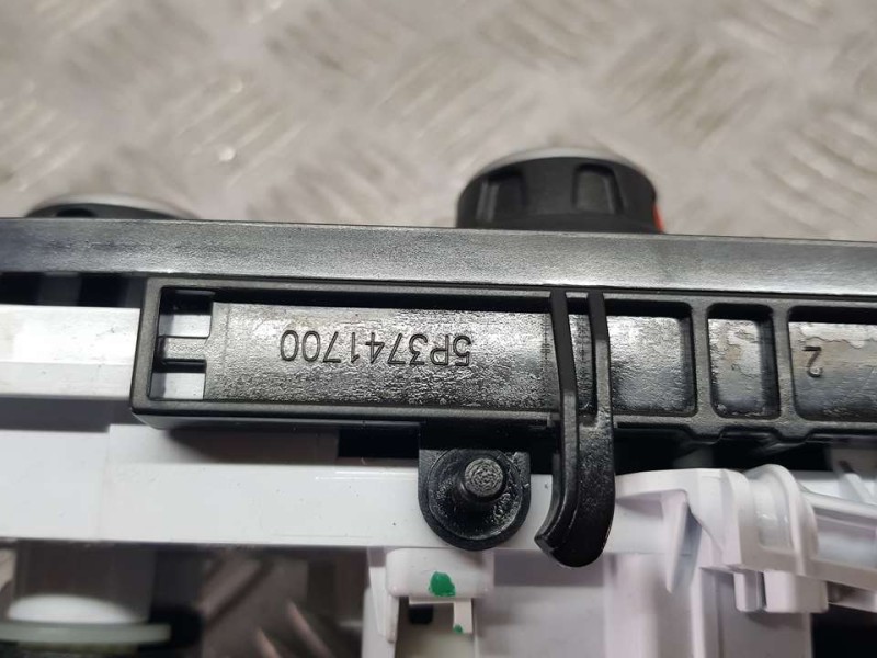 Recambio de mando calefaccion / aire acondicionado para dacia sandero stepway comfort referencia OEM IAM 275101406R  DENSO