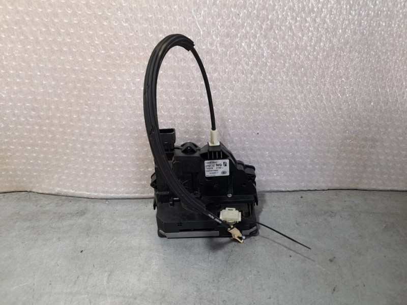 Recambio de cerradura puerta delantera derecha para opel corsa e selective referencia OEM IAM 13431840 0325407955 