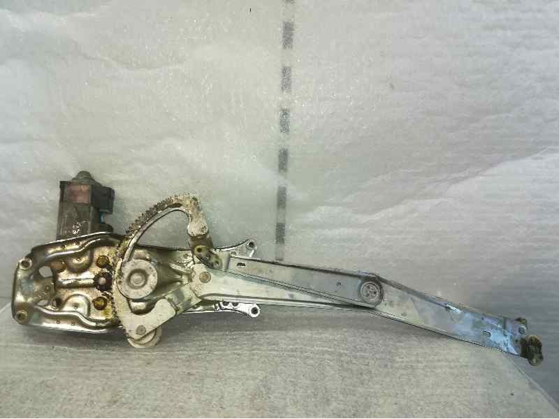 Recambio de elevalunas delantero derecho para opel astra f berlina eurocopa referencia OEM IAM 0130821289 2 PINS 