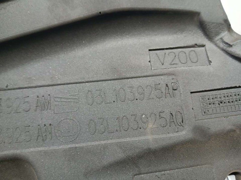Recambio de tapa motor para volkswagen scirocco (137) 2.0 tdi (103kw) referencia OEM IAM 03L103925AP  