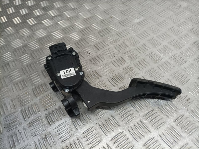 Recambio de potenciometro pedal para kia pro_cee´d drive referencia OEM IAM 100816J0560  