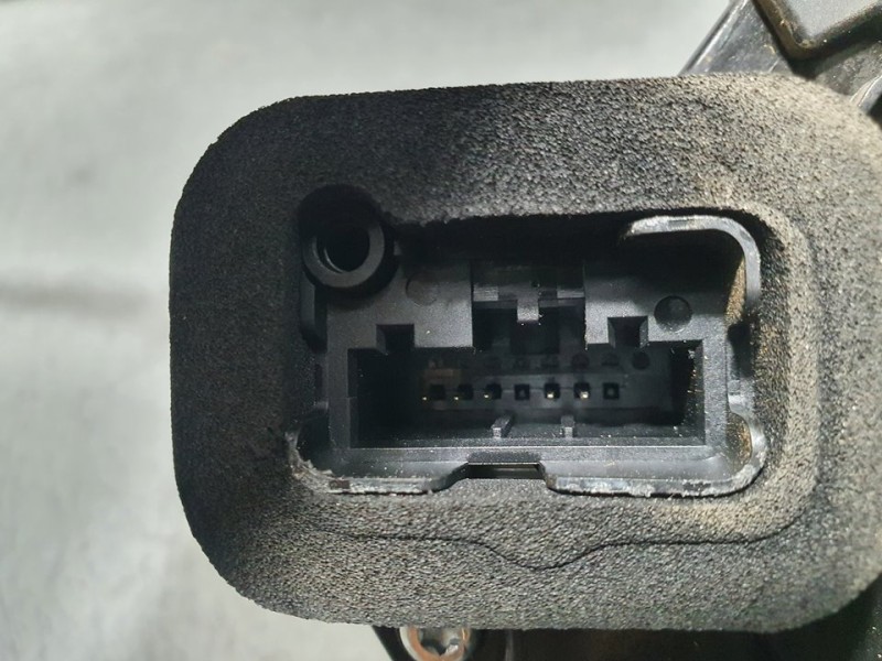 Recambio de cerradura puerta delantera izquierda para skoda kamiq (nw4) active referencia OEM IAM 10B837015 E18749103 5 PINES