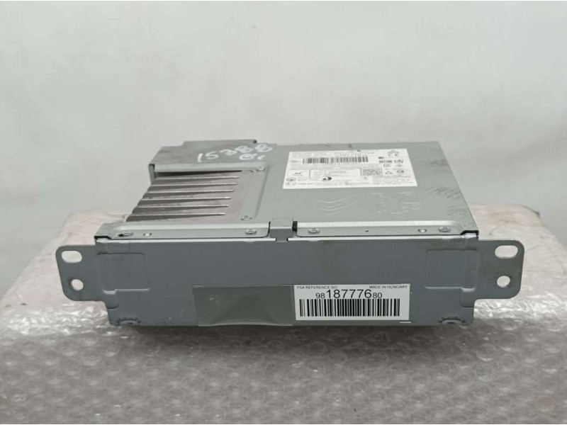 Recambio de sistema audio / radio para toyota proace furgon referencia OEM IAM 9818777680 RU9472G 