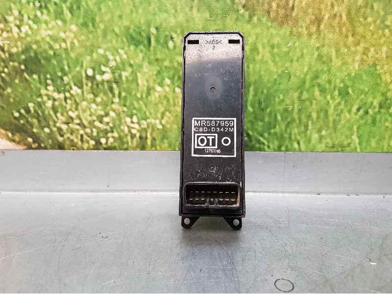 Recambio de mando elevalunas delantero izquierdo para mitsubishi colt berlina 3 (cz) 1.1 inform referencia OEM IAM MR587959 C8DD