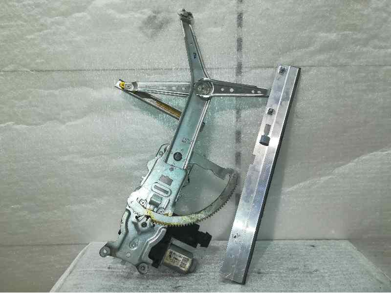 Recambio de elevalunas delantero izquierdo para opel corsa c club referencia OEM IAM 09113363 400608K 6 PINS