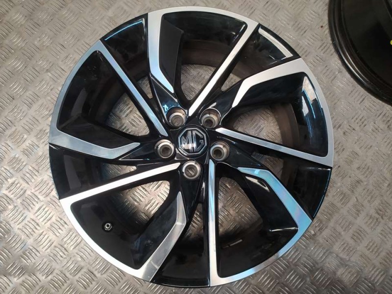 Recambio de juego llantas aluminio para mg zs 1.0 t-gdi referencia OEM IAM  ALUMINIO 7X17 5 TORN ET41