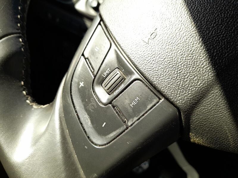 Recambio de volante para citroën ds5 2.0 hdi 165 referencia OEM IAM 98002840XX  