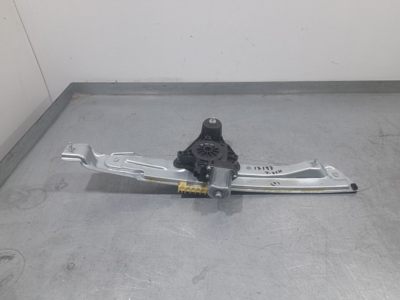 Recambio de elevalunas trasero derecho para dacia sandero iii 1.0 tce 90 eco-g referencia OEM IAM 827201979R 19031060018 