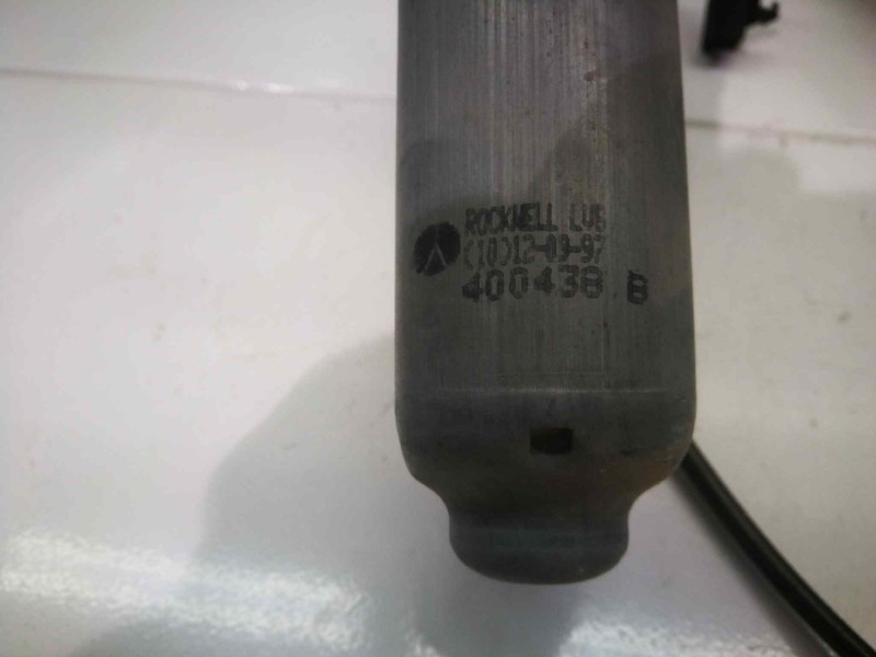 Recambio de elevalunas delantero derecho para nissan primera berlina (p11) gx referencia OEM IAM 400438B  2 PINS