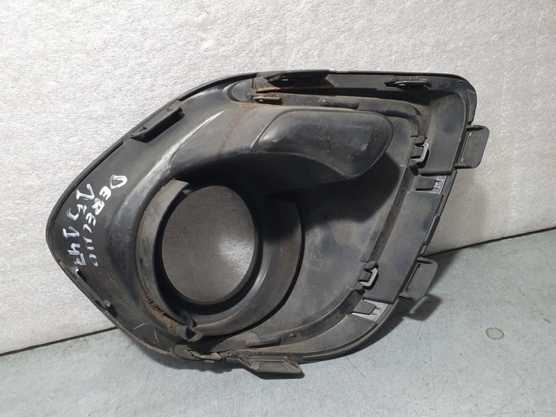 Recambio de tapa antiniebla para mitsubishi asx (ga0w) challenge 2wd referencia OEM IAM 8321A536  