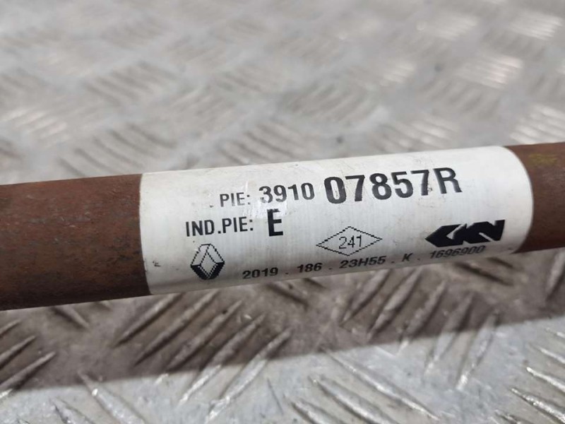 Recambio de transmision delantera derecha para dacia sandero stepway comfort referencia OEM IAM 391007857R  