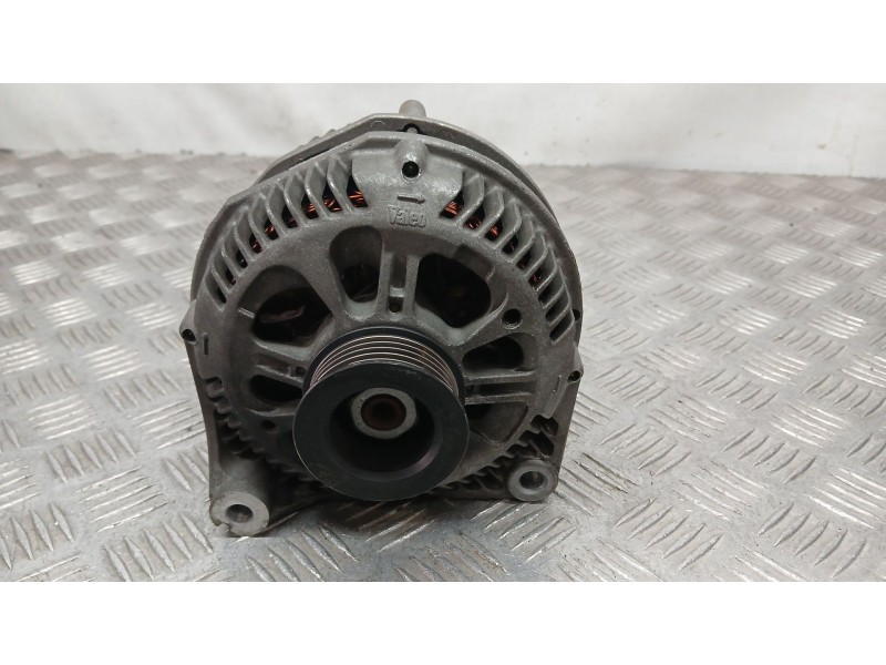Recambio de alternador para bmw 5 (e39) 525 d referencia OEM IAM 7792092 VALEO 2542812S