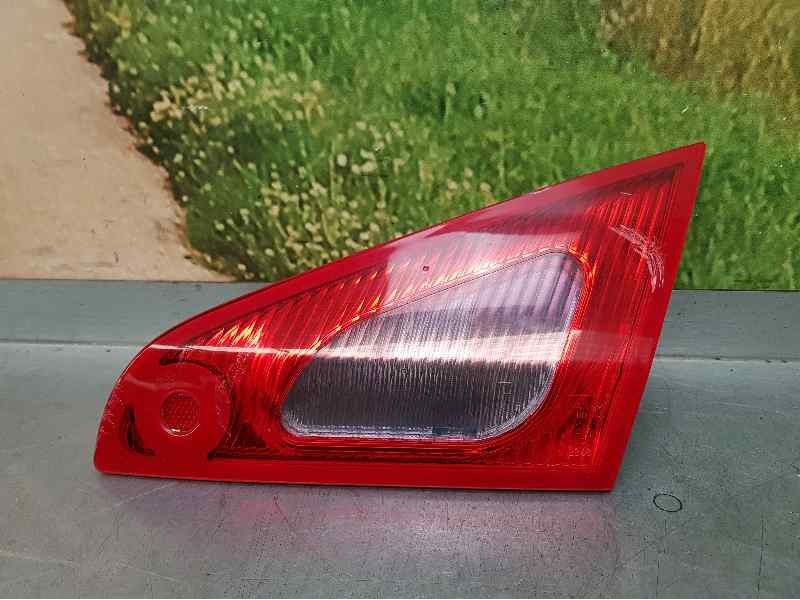 Recambio de piloto trasero derecho para mitsubishi colt berlina 3 (cz) 1.1 inform referencia OEM IAM 8336A029 TOCADO VER FOTOS I