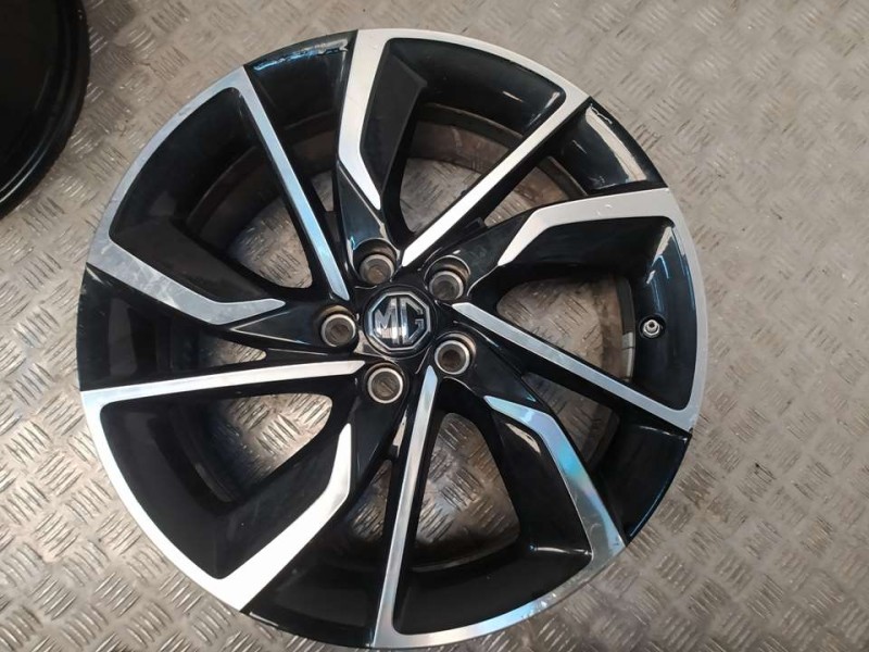 Recambio de juego llantas aluminio para mg zs 1.0 t-gdi referencia OEM IAM  ALUMINIO 7X17 5 TORN ET41