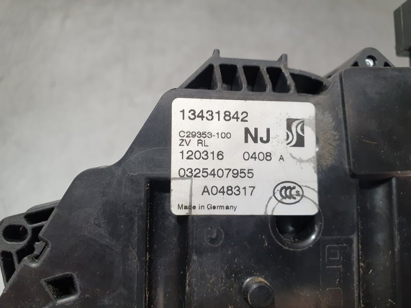 Recambio de cerradura puerta trasera izquierda para opel corsa e selective referencia OEM IAM 13431842 C29353100 6 PINES